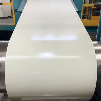 Bobine en acier enduite d'une première couche de peinture de peinture supérieure PPGL Matte Embossed 25um de Galvalume