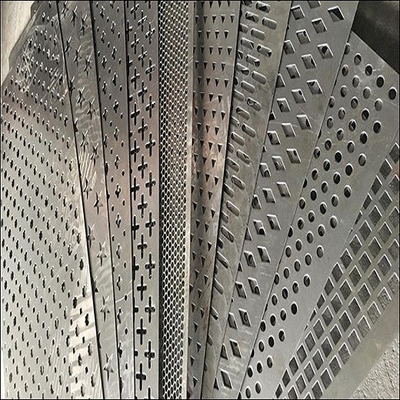 feuille perforée de GI de 0.8mm Mesh Round plongé chaud/place/Diamond Hole Shape