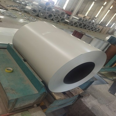 Bobine en acier de PPGL enduite d'une première couche de peinture par décoration pour le plat de bateau 600mm - 1500mm