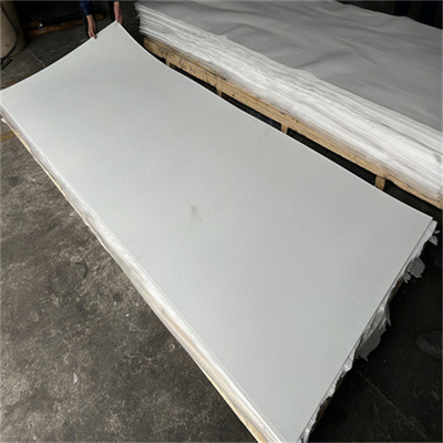 Feuillard perforé en aluminium blanc feuille en aluminium de 0.8mm x de 1220mm avec des trous