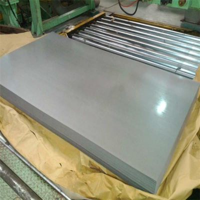 Épaisseur galvanisée enduite d'une première couche de peinture de la tôle d'acier HRB70-80 0.38mm