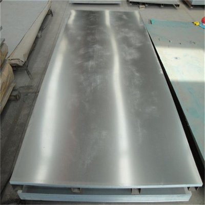 Épaisseur galvanisée enduite d'une première couche de peinture de la tôle d'acier HRB70-80 0.38mm