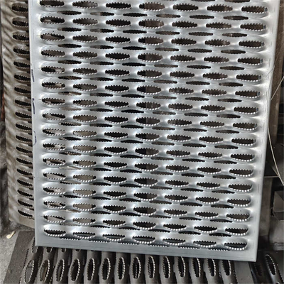 Feuilles perforées de plat de dérapage de bouche de crocodile anti pour l'escalier et le plancher
