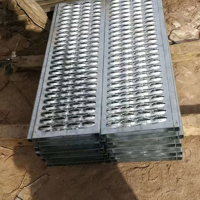 Feuilles perforées de plat de dérapage de bouche de crocodile anti pour l'escalier et le plancher