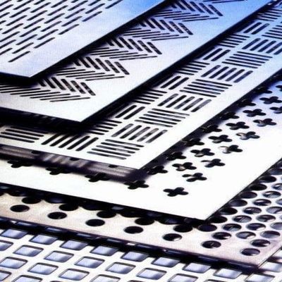 Feuille SUS301 perforée en aluminium inoxydable au-dessous de 1500mm