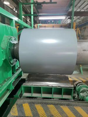La bobine en acier enduite d'une première couche de peinture en aluminium PPGI de Galvalume a ridé l'acier