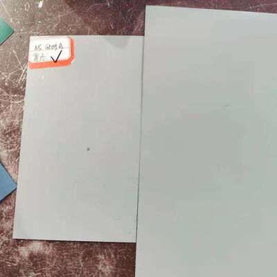 Le métal en acier PPGL de bobine de Galvalume enduit d'une première couche de peinture par G3322 de JIS a ridé des tôles d'acier
