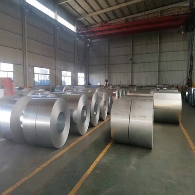 JISG3302 a laminé à froid la tôle d'acier galvanisée par 1.5mm plongée chaude pour la décoration extérieure de l'automobile et du train