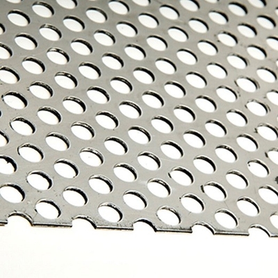 La puissance a enduit la tôle perforée en aluminium pour des escaliers