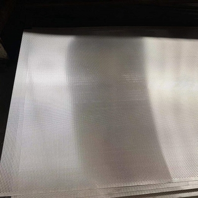 écran en aluminium perforé de moulage d'ordinateur d'épaisseur de 0.5mm pour la télécommunication