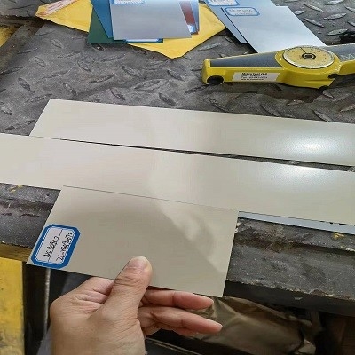 0.3mm Ral colorent la bobine en acier enduite pour des murs et des toitures