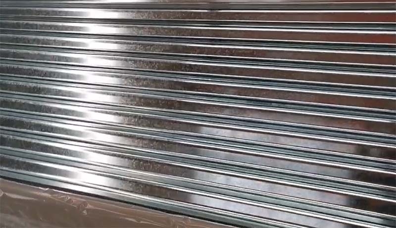 Dx51d GI tôle en acier ondulé revêtue de zinc tôle de toiture ondulée galvanisée