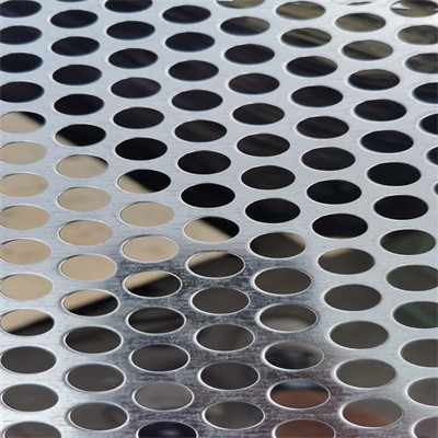 Métal perforé en aluminium Mesh Sheet d'acier inoxydable de feuille de la distance 6mm du diamètre 3mm