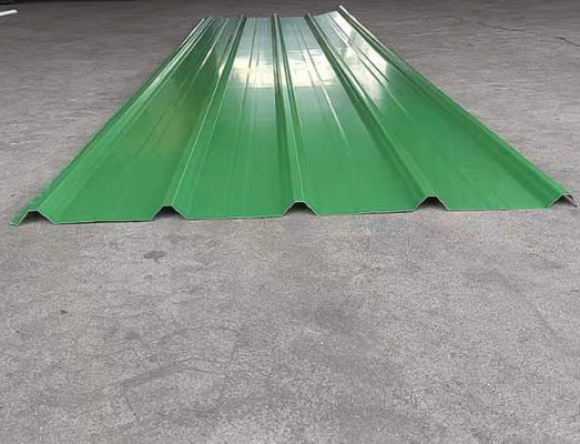 0.6mm tôle d'acier ondulé blanc vert SGCC pour les tôles de toiture