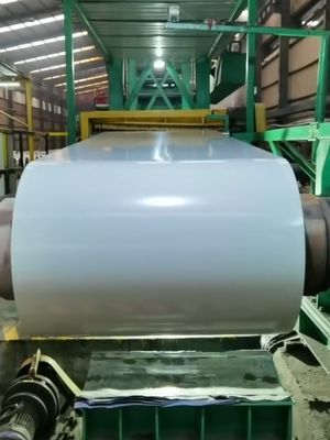 La bobine en acier enduite d'une première couche de peinture en aluminium PPGI de Galvalume a ridé l'acier